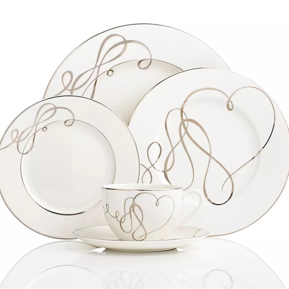 MIKASA LOVE STORY 5-Piece Place Setting, Service for 1 *NEW* - Picture 1 of 8